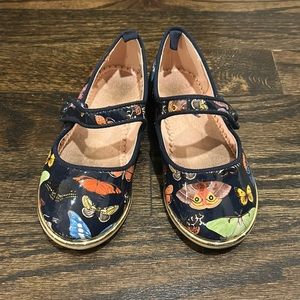 H&M x Kelzuki Butterfly printed patent Mary Jane little girl shoes sz 7.5